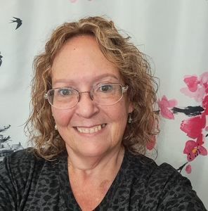 Meet your Posher, Kim